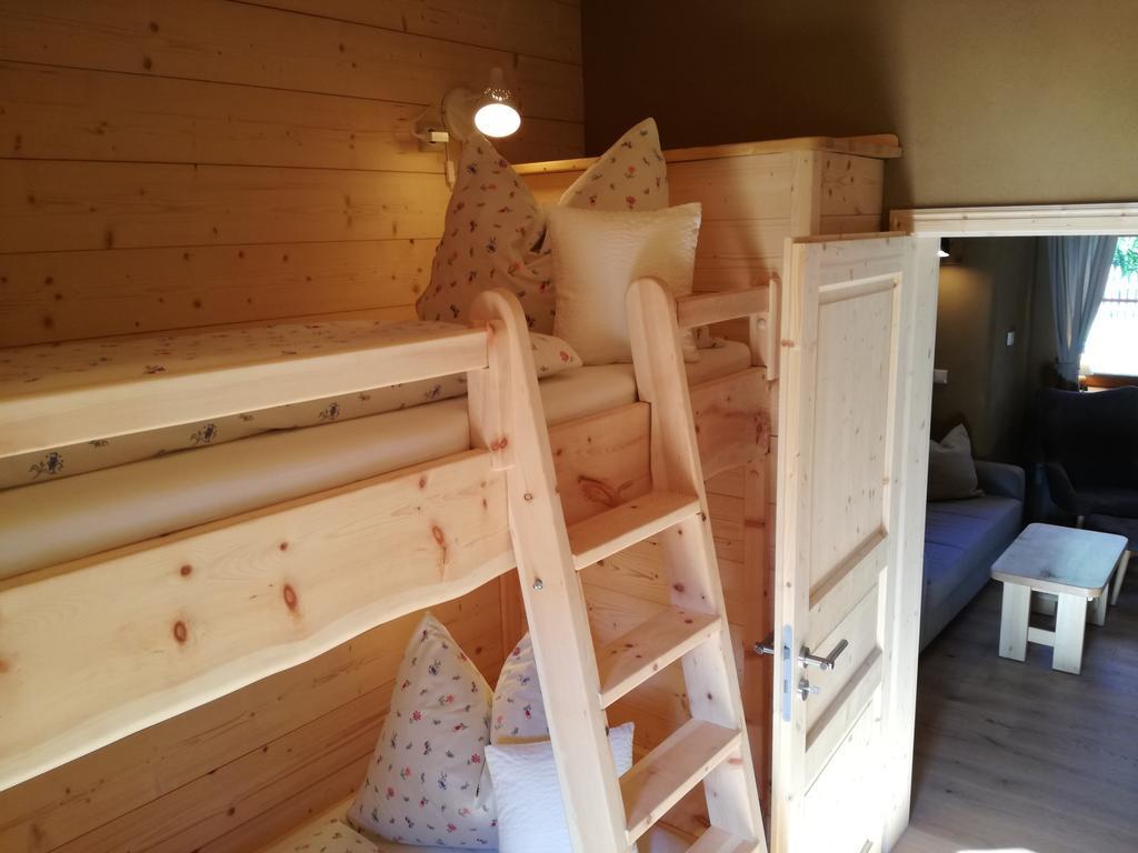 Haus Der Sonne Apartment Kotschach-Mauthen ภายนอก รูปภาพ